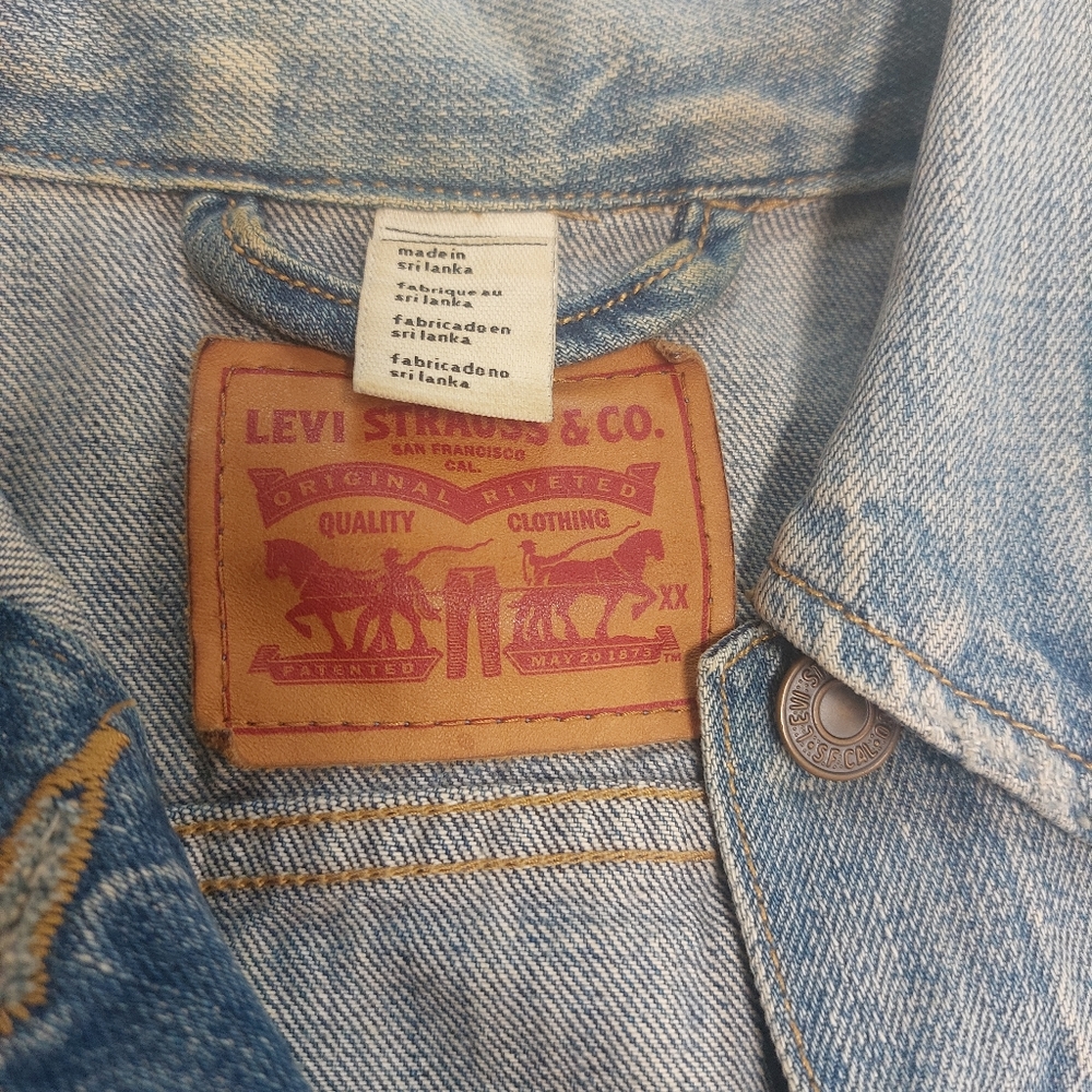 Levis denim jacket - Picture 4 of 4